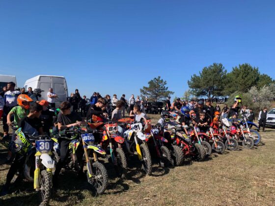 Adrenalină la turații maxime în dealul Călărașiului: s-a desfășurat a V-a ediție a Campionatului de Motocross